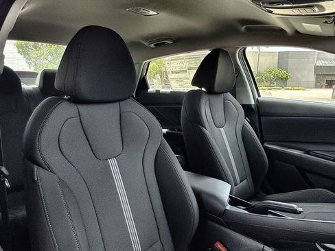New 2026 Hyundai Elantra SE w/ Cargo Package FWD image 27