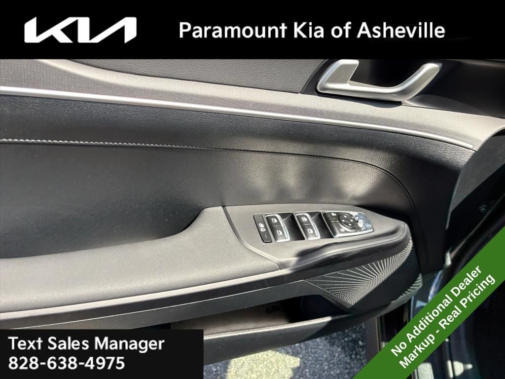 New 2026 Kia K5 LXS FWD image 23