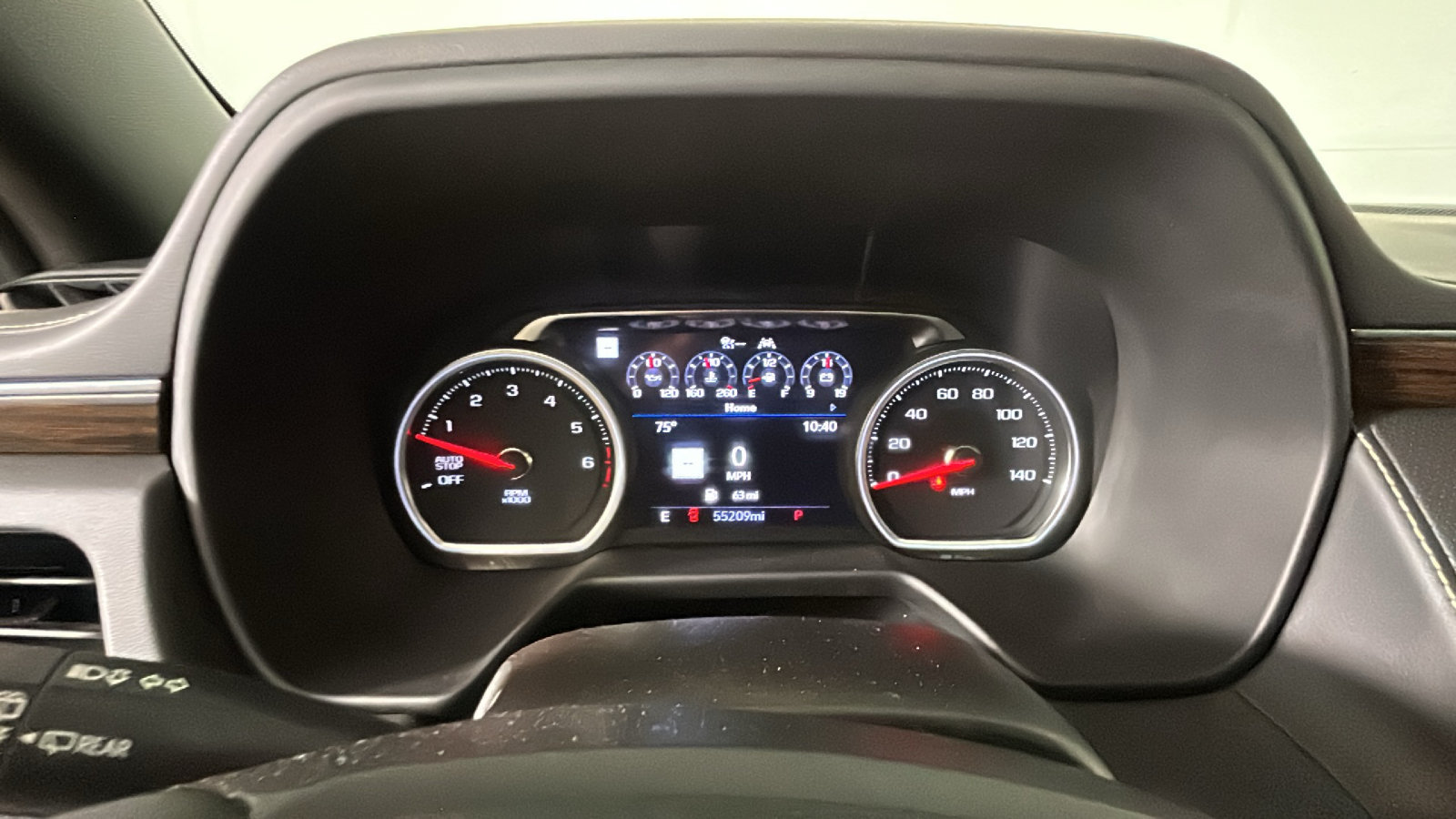 Used 2021 Chevrolet Suburban Premier w/ Premium Package RWD image 21