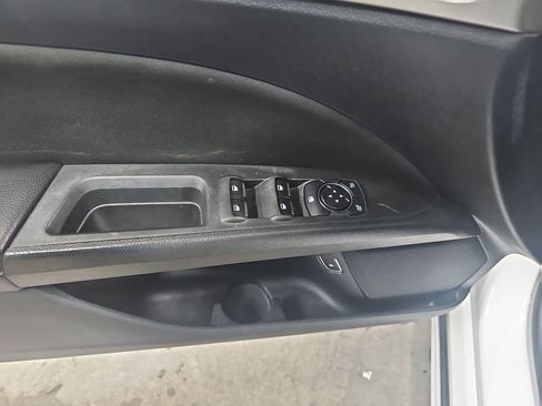 Used 2020 Ford Fusion SE FWD image 27