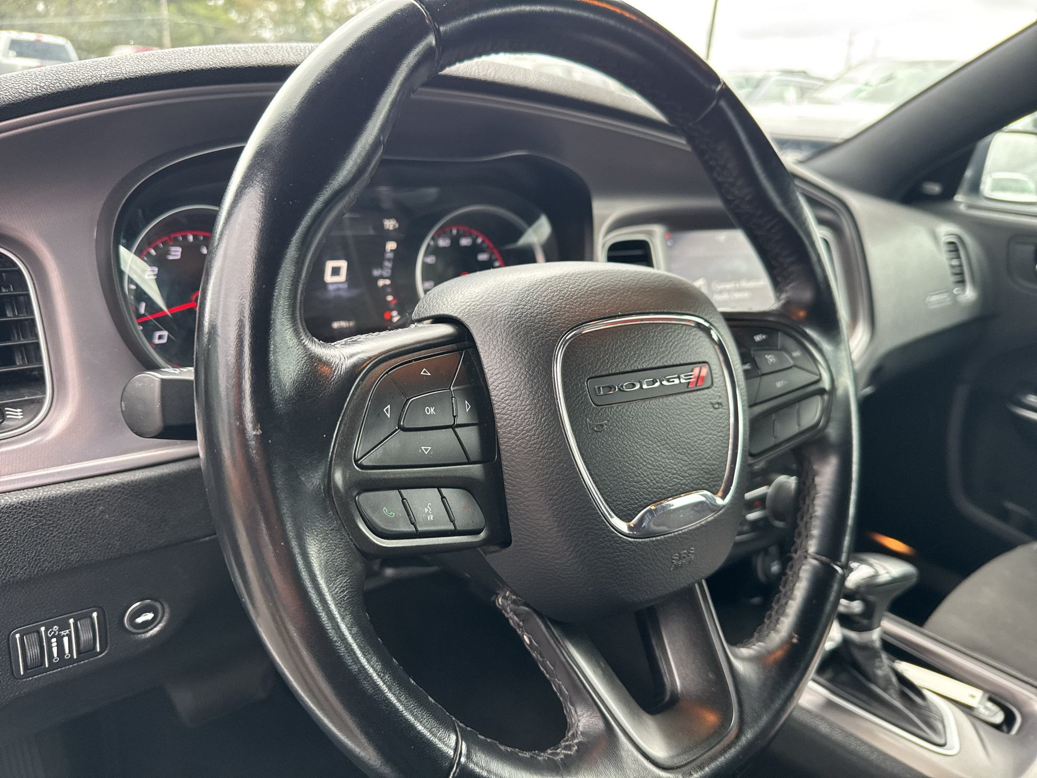 Used 2023 Dodge Charger SXT RWD image 15