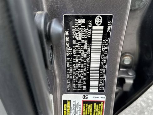 Used 2018 Toyota Camry L image 60