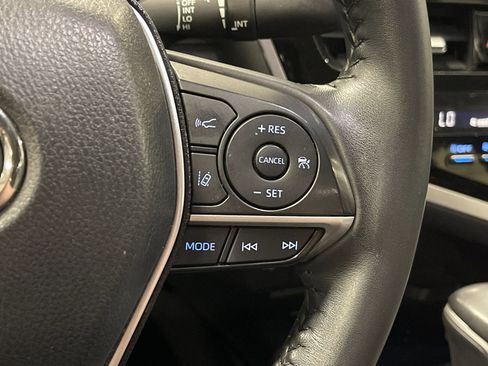 Used 2024 Toyota Camry XLE FWD image 26
