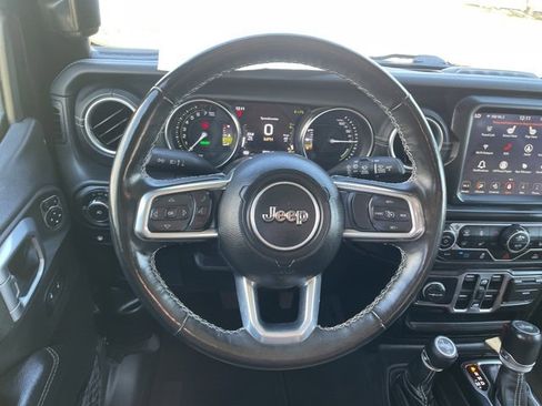 Used 2022 Jeep Wrangler Unlimited Sahara w/ Cold Weather Group image 21