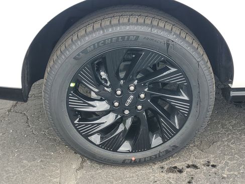 New 2026 Lincoln Navigator Reserve AWD/4WD image 5