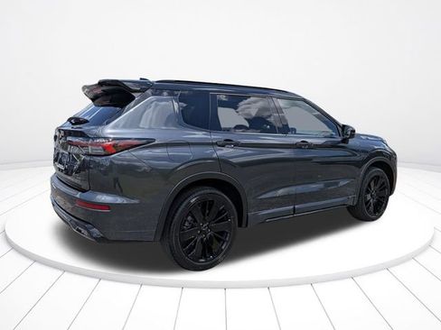 New 2026 Mitsubishi Outlander SEL Black Edition FWD image 4