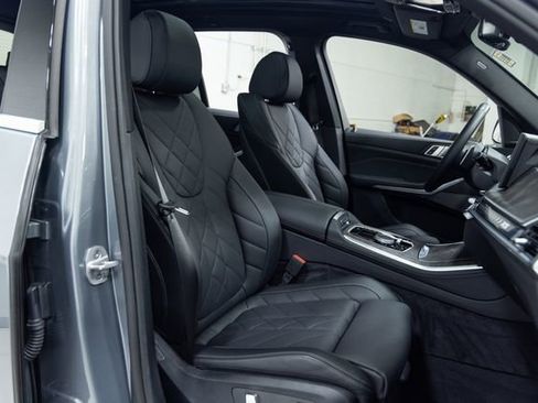Certified 2024 BMW X5 xDrive40i w/ Premium Package image 25