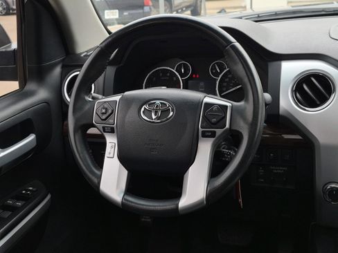Used 2017 Toyota Tundra Limited w/ Limited Premium Package AWD/4WD image 18