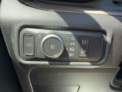 Certified 2022 Ford Explorer Limited RWD image 28