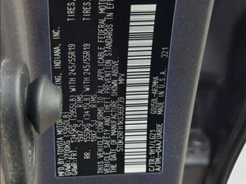 Certified 2019 Toyota Highlander SE FWD image 26