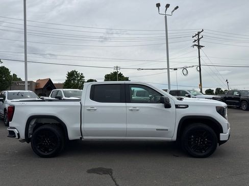 Used 2025 GMC Sierra 1500 Elevation AWD/4WD image 6