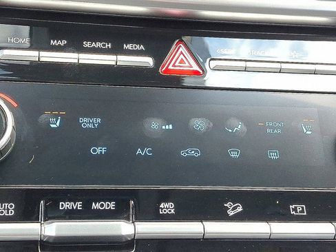 Used 2025 Hyundai Santa Fe SEL image 34