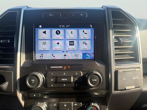 Used 2018 Ford F150 XLT w/ Equipment Group 302A Luxury RWD image 26