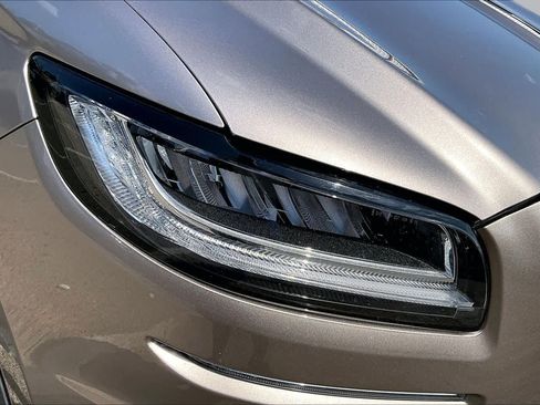 Used 2019 Lincoln Nautilus Reserve AWD/4WD image 27