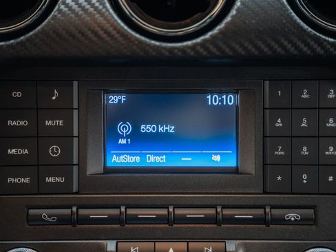 Used 2017 Ford Mustang Coupe image 25