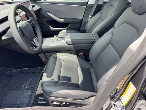 Used 2025 Tesla Model 3 Long Range RWD image 14
