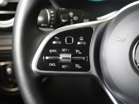 Certified 2022 Mercedes-Benz GLC 300 4MATIC image 16