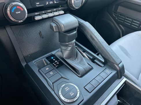 Used 2025 Toyota Tacoma SR5 RWD image 27