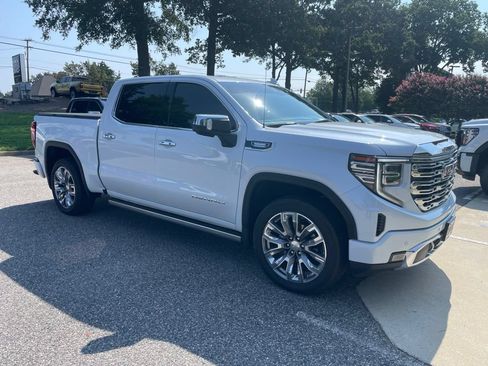 Used 2026 GMC Sierra 1500 Denali AWD/4WD image 2