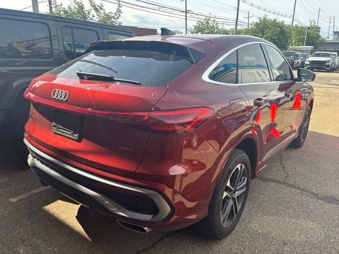Certified 2025 Audi Q5 Premium Plus w/ Premium Plus AWD/4WD image 8