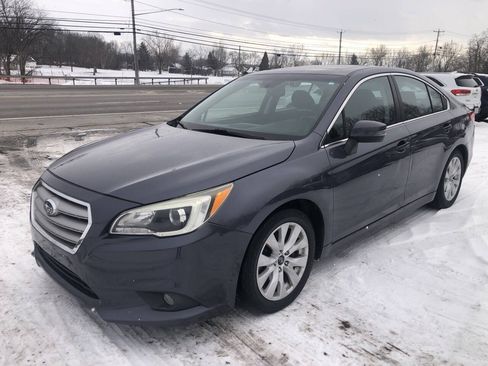 Used 2015 Subaru Legacy 2.5i Premium AWD/4WD image 3