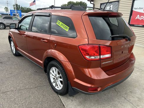 Used 2014 Dodge Journey SXT FWD image 7