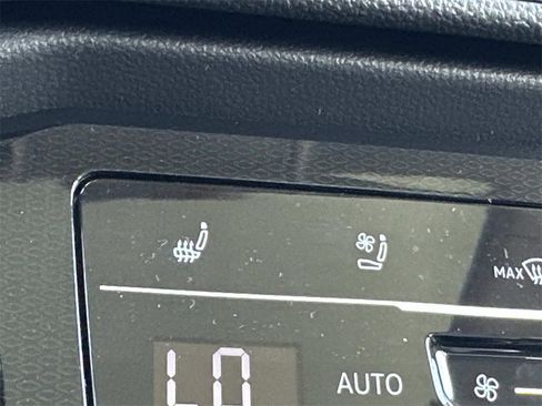 New 2026 Volkswagen Taos SEL image 20