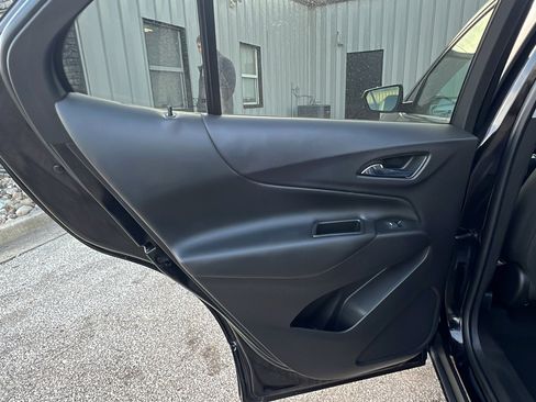 Used 2022 Chevrolet Equinox LT image 15