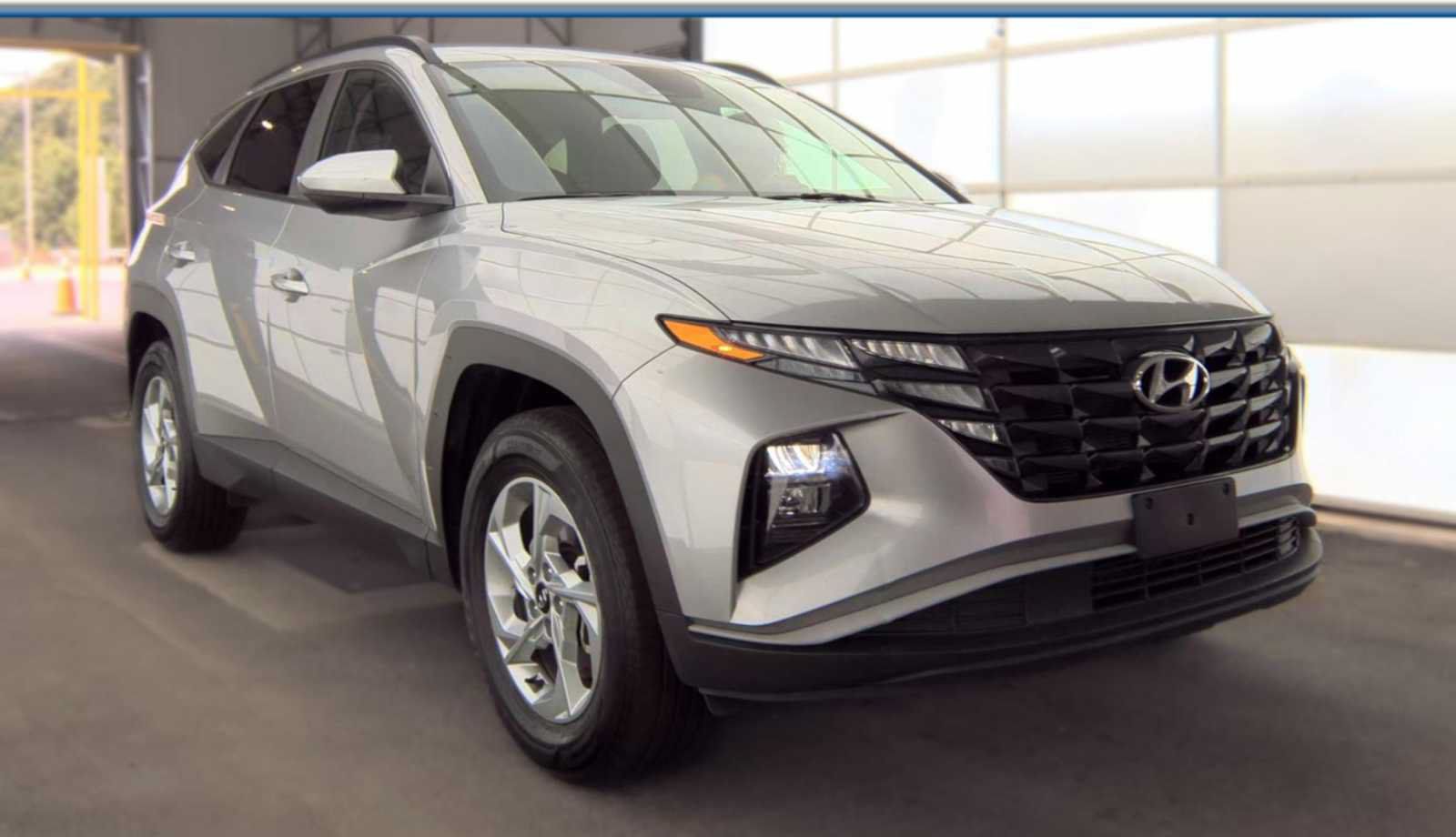Used 2024 Hyundai Tucson SEL AWD/4WD image 1