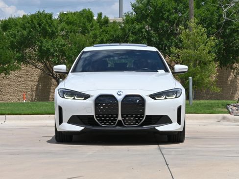 Certified 2023 BMW i4 eDrive35 RWD image 3