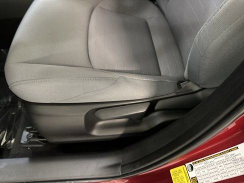 Used 2023 Toyota Corolla SE image 16