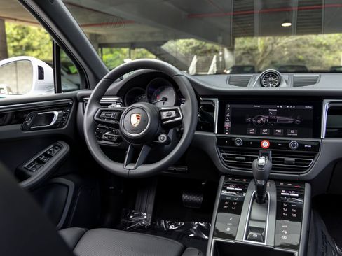 New 2026 Porsche Macan S AWD/4WD image 40