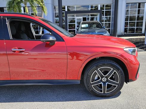 Used 2023 Mercedes-Benz GLC 300 GLC 300 image 2