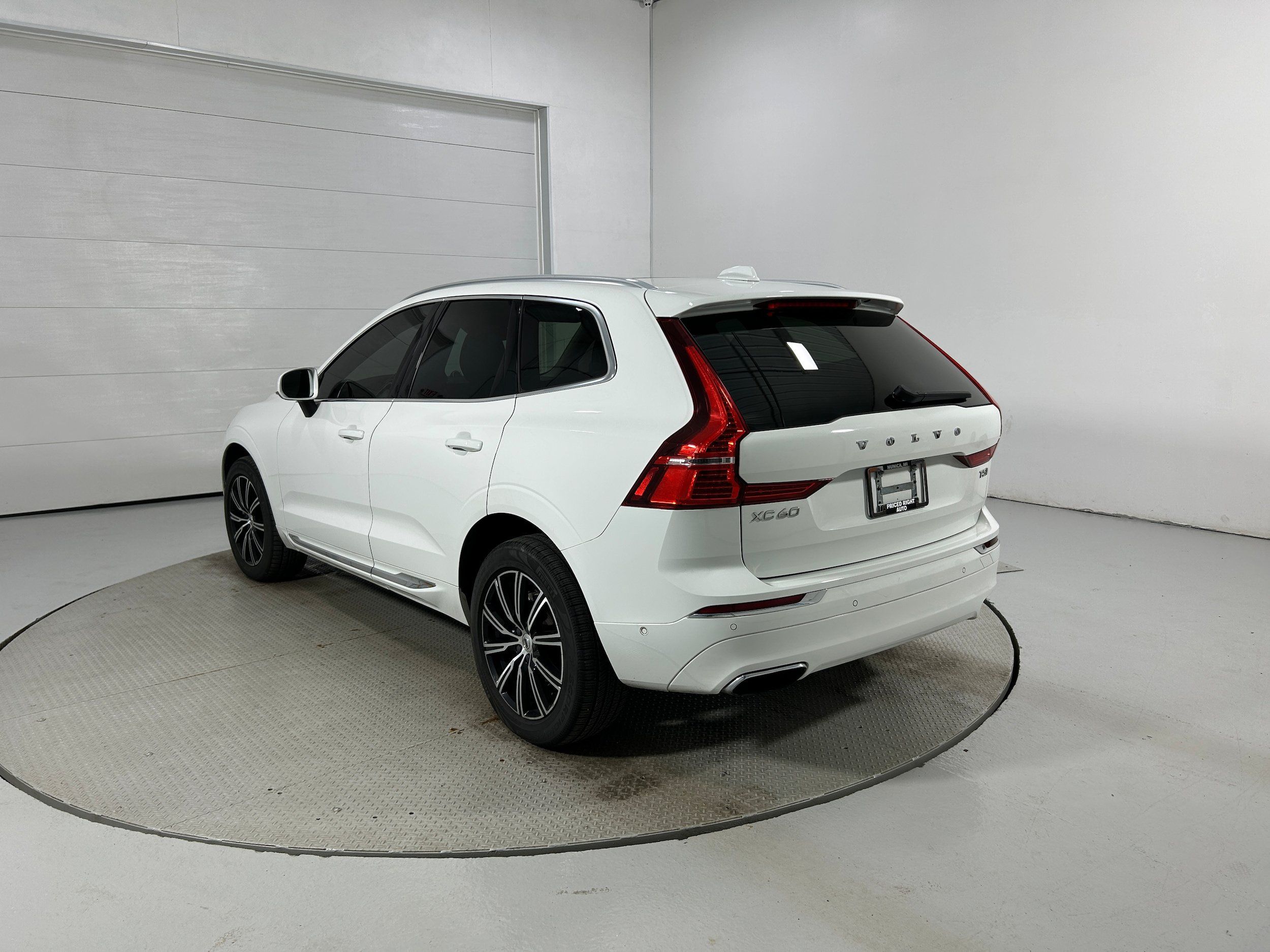 Used 2021 Volvo XC60 T5 Inscription AWD/4WD image 21