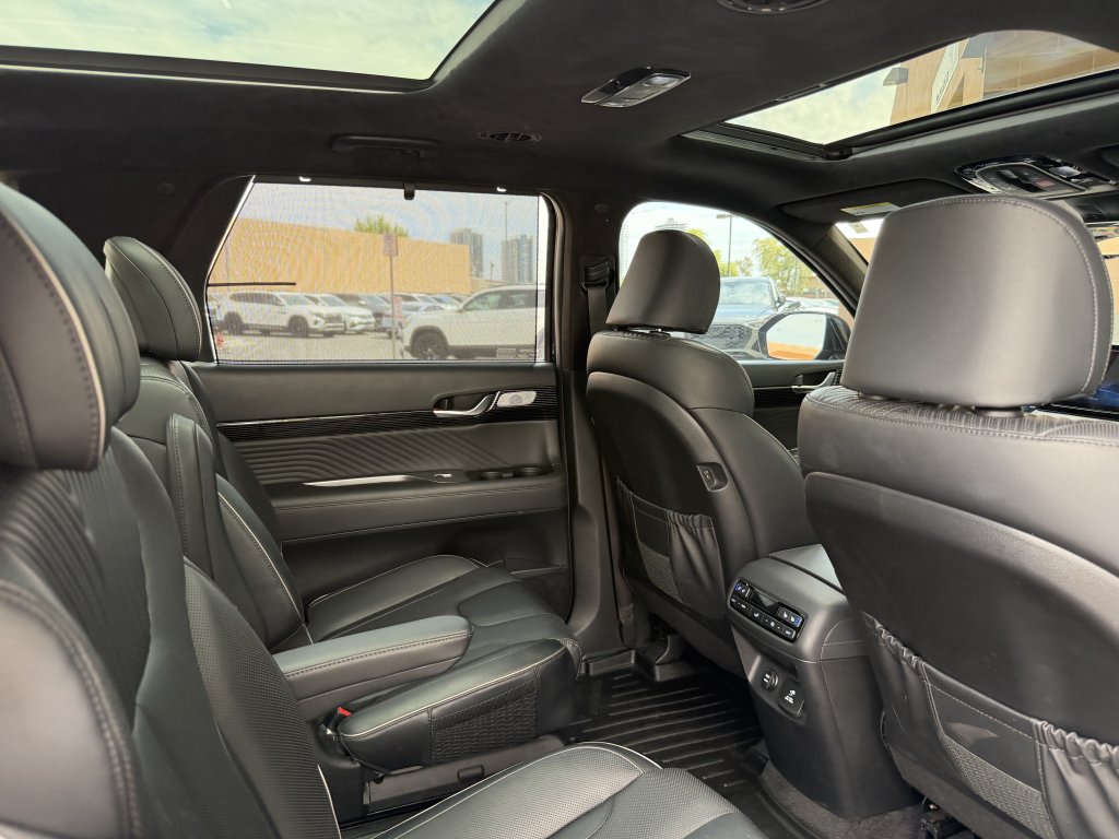 Used 2023 Hyundai Palisade Calligraphy w/ Cargo Package FWD image 40