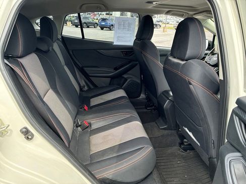 Used 2021 Subaru Crosstrek 2.0i Premium w/ Moonroof Package AWD/4WD image 11