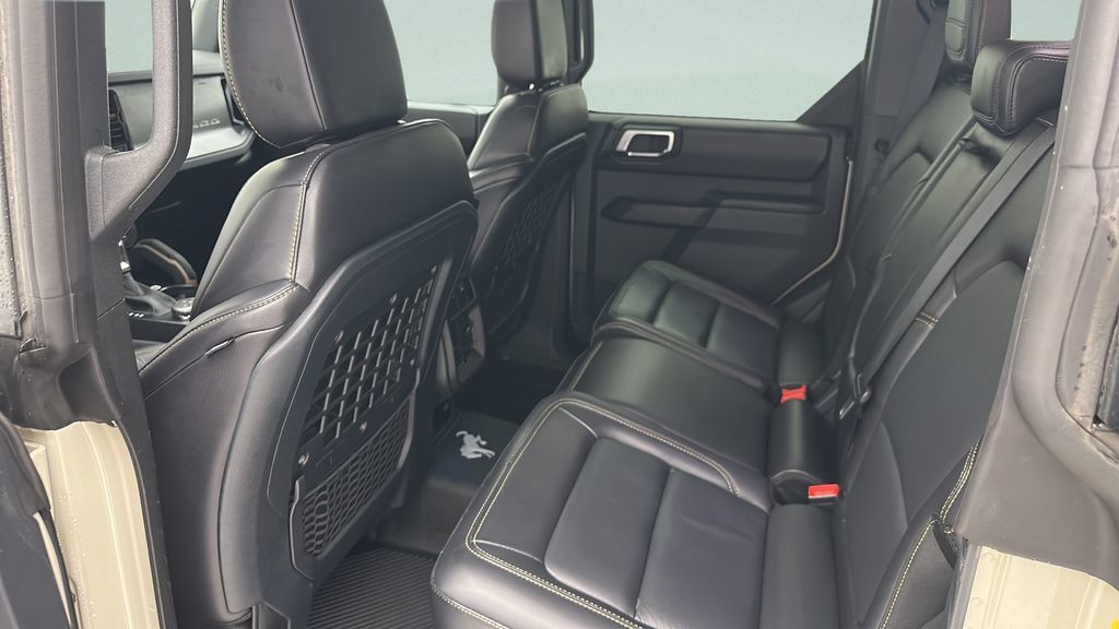Used 2025 Ford Bronco Badlands AWD/4WD image 10