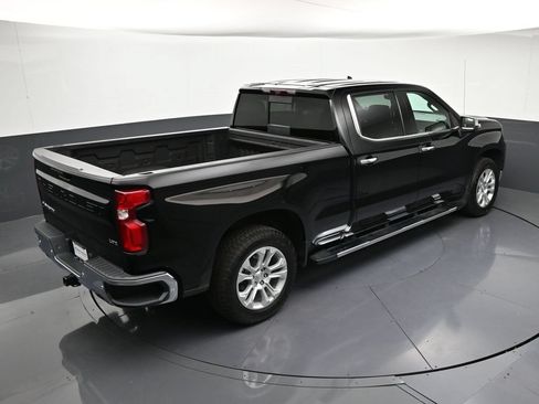 Certified 2023 Chevrolet Silverado 1500 LTZ w/ LTZ Premium Package AWD/4WD image 19