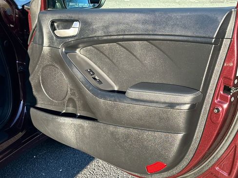 Used 2017 Kia Forte LX w/ LX Popular Package image 8