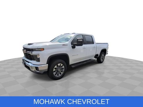 Used 2024 Chevrolet Silverado 2500 LT w/ All Star Edition AWD/4WD image 4