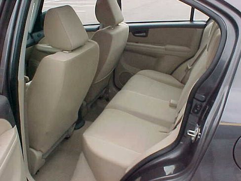 Used 2010 Suzuki SX4 LE FWD image 8