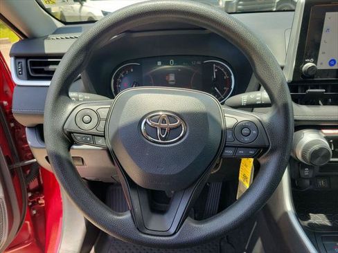 Certified 2025 Toyota RAV4 LE FWD image 18
