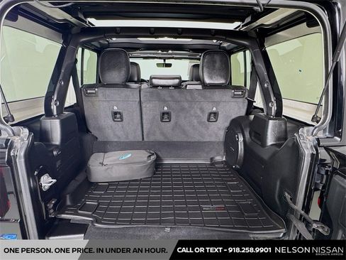 Used 2021 Jeep Wrangler Unlimited Sahara image 27