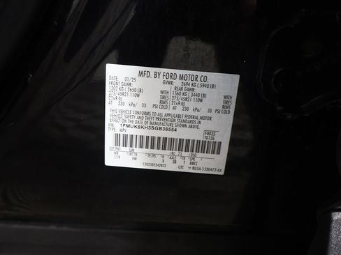 Used 2025 Ford Explorer ST-Line w/ ST-Line Street Pack AWD/4WD image 50