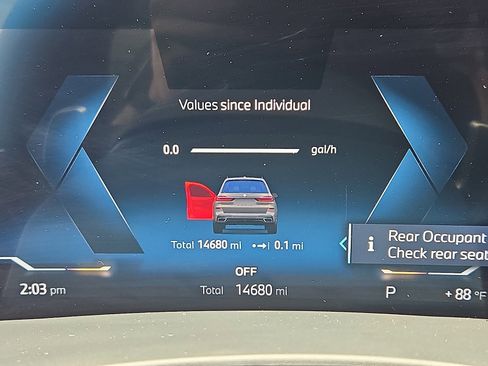 Used 2026 BMW X7 xDrive40i w/ M Sport Package image 21