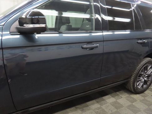 Used 2025 Ford Expedition Platinum w/ Stealth Performance Package AWD/4WD image 54
