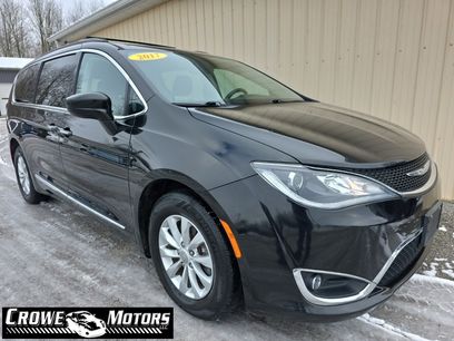 Used 2017 Chrysler Pacifica Touring-L