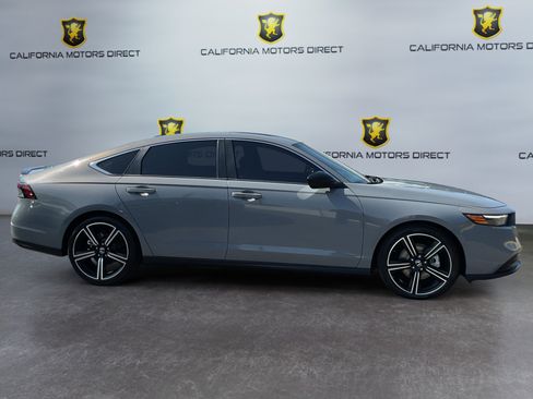 Used 2024 Honda Accord Sport image 4