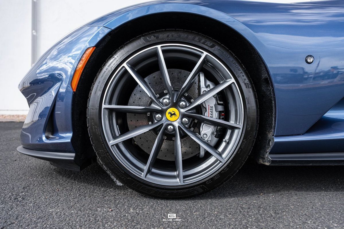 Used 2021 Ferrari 812 GTS RWD image 6