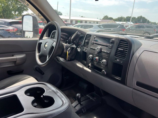 Used 2009 Chevrolet Silverado 2500 W/T AWD/4WD image 7